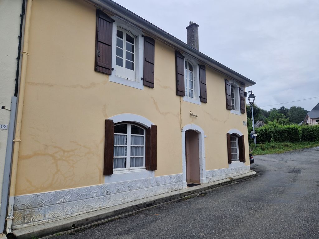 Achat maison à vendre 4 chambres 165 m² - Saint-Pé-de-Bigorre