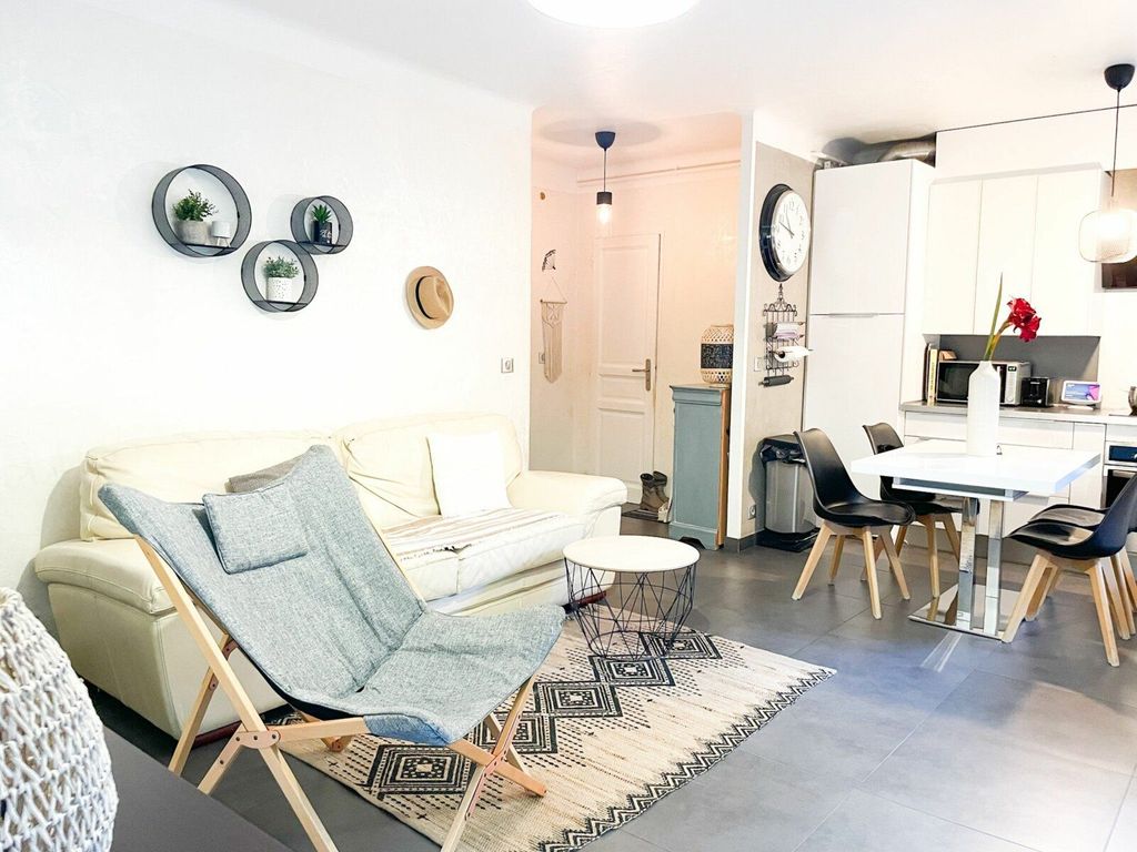 Achat appartement à vendre 2 pièces 56 m² - Cagnes-sur-Mer