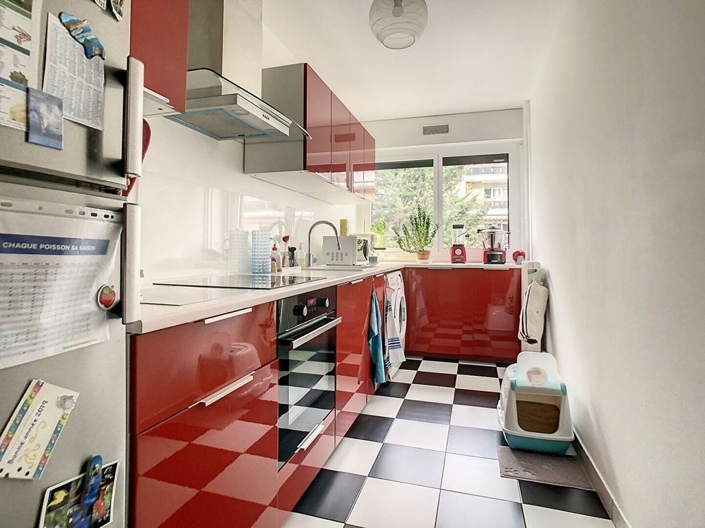 Achat appartement à vendre 4 pièces 71 m² - Issy-les-Moulineaux