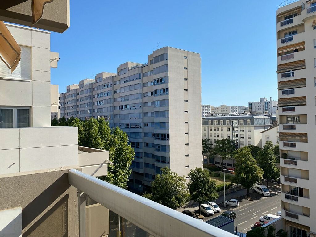Achat appartement à vendre 2 pièces 53 m² - Lyon 6ème arrondissement
