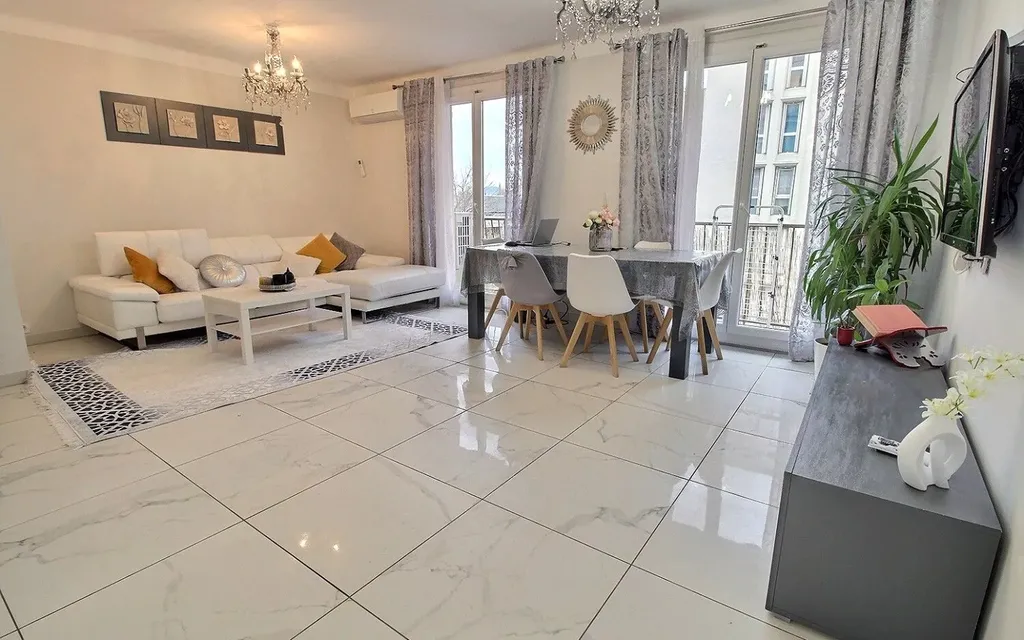 Achat appartement à vendre 3 pièces 75 m² - Marseille 10ème arrondissement