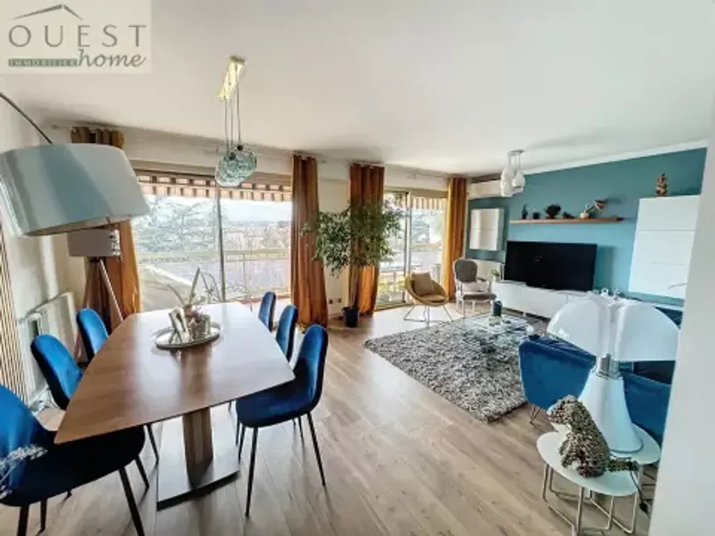 Achat appartement à vendre 5 pièces 103 m² - Tassin-la-Demi-Lune