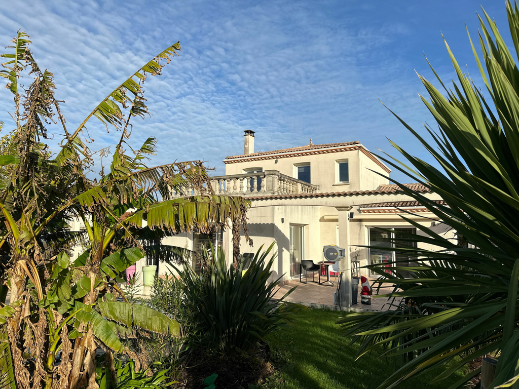 Achat maison à vendre 4 chambres 154 m² - Saint-Palais-sur-Mer