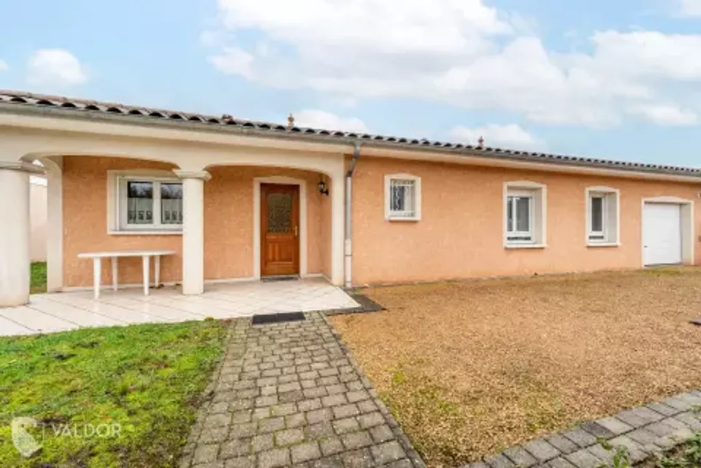 Achat maison à vendre 4 chambres 121 m² - Montmerle-sur-Saône