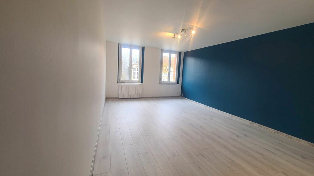 Achat studio à vendre 35 m² - Château-Thierry