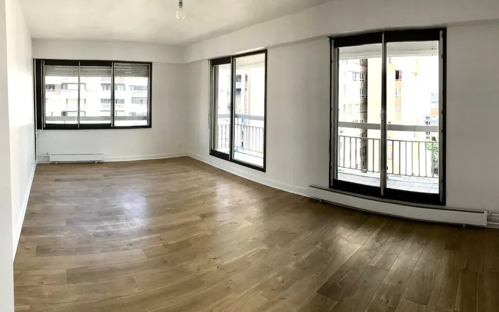 Achat appartement à vendre 4 pièces 83 m² - Paris 19ème arrondissement