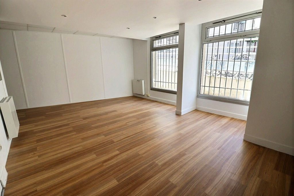 Achat appartement à vendre 5 pièces 163 m² - Paris 19ème arrondissement