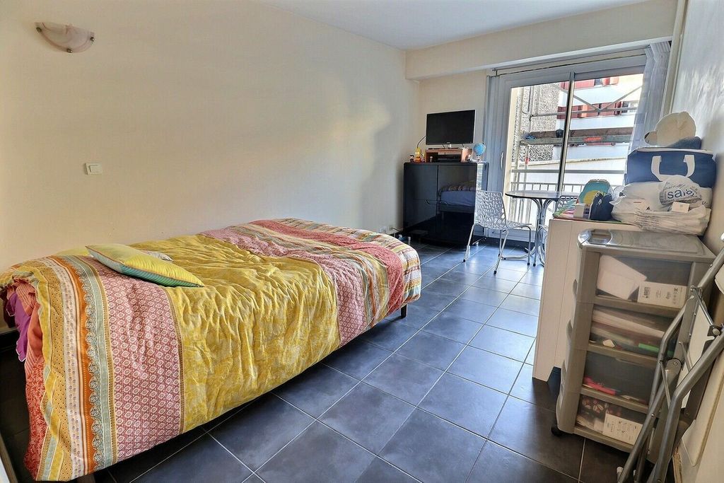Achat appartement à vendre 2 pièces 26 m² - Paris 19ème arrondissement