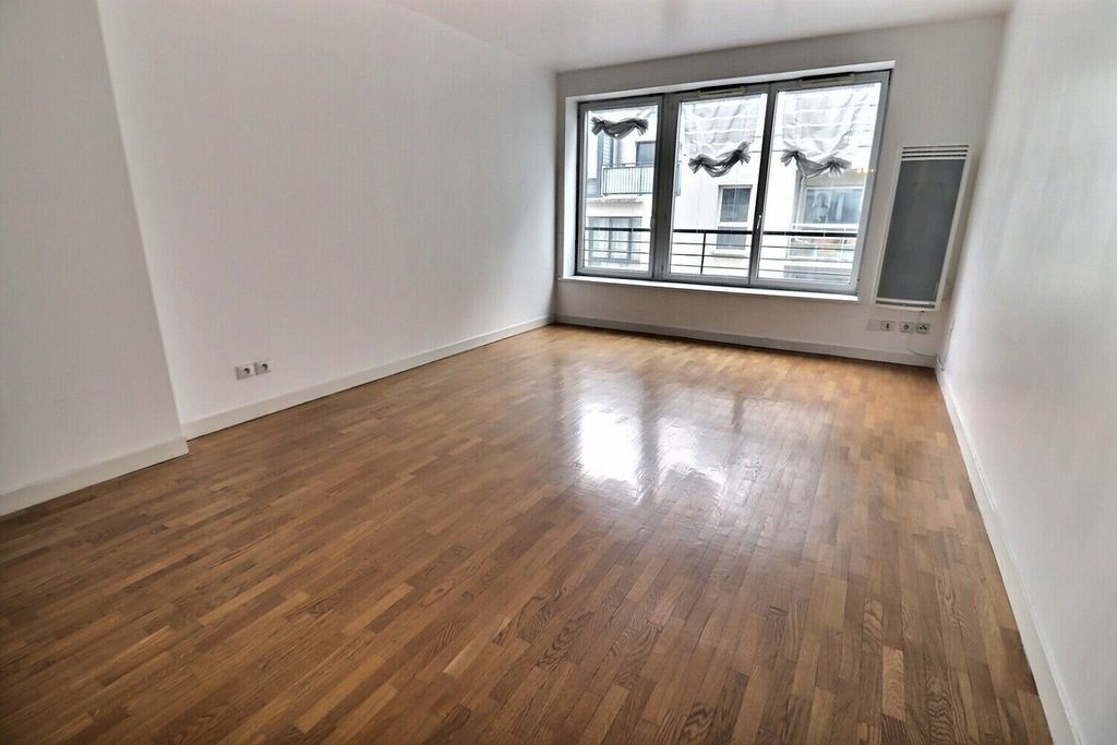 Achat appartement à vendre 3 pièces 72 m² - Paris 19ème arrondissement