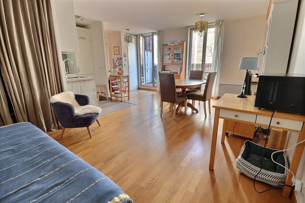 Achat appartement à vendre 3 pièces 71 m² - Romainville