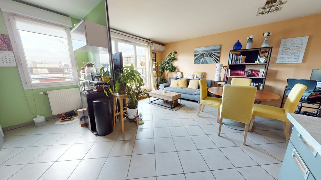 Achat appartement à vendre 3 pièces 63 m² - Vaulx-en-Velin