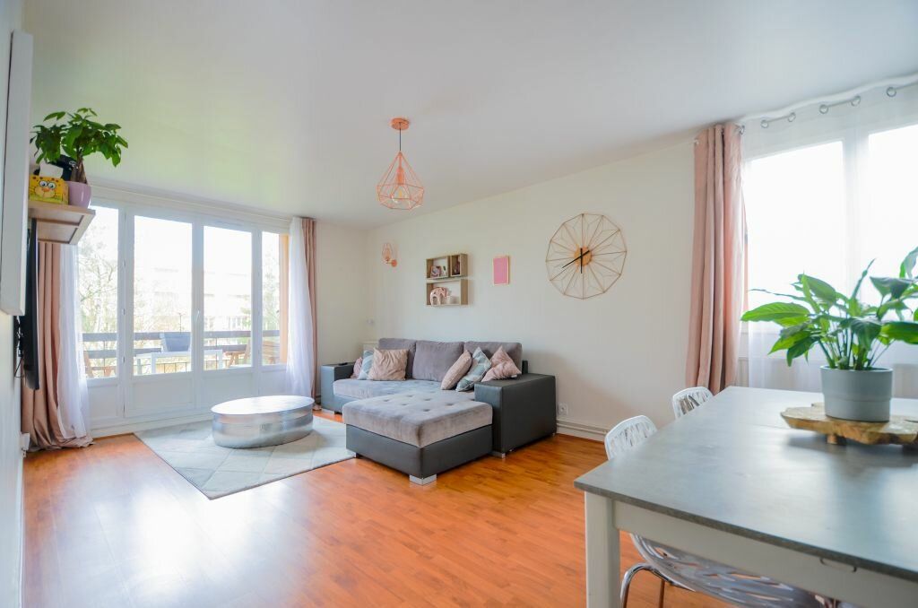 Achat appartement à vendre 4 pièces 87 m² - Saint-Ouen-l'Aumône
