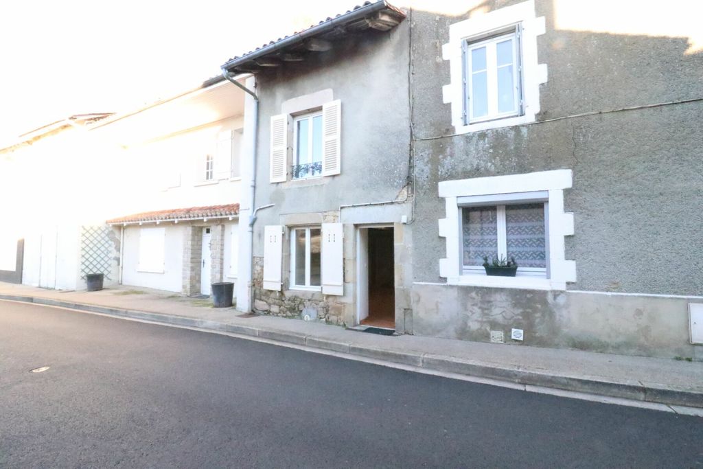 Achat maison à vendre 2 chambres 61 m² - Les Cars