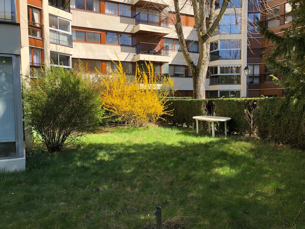 Achat appartement à vendre 4 pièces 101 m² - Le Chesnay