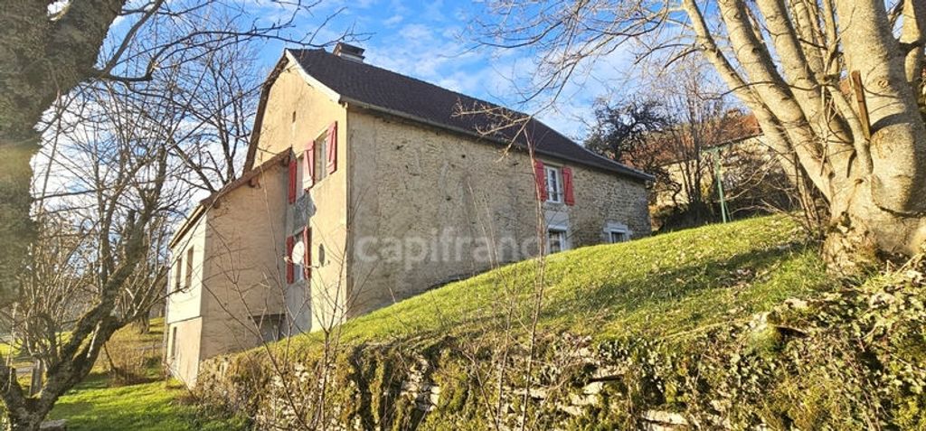 Achat maison à vendre 5 chambres 205 m² - Doucier