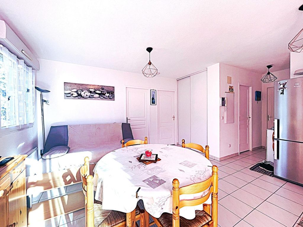 Achat appartement à vendre 3 pièces 47 m² - Saint-Christol