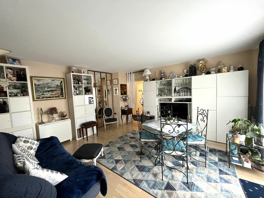 Achat appartement à vendre 2 pièces 47 m² - Cergy