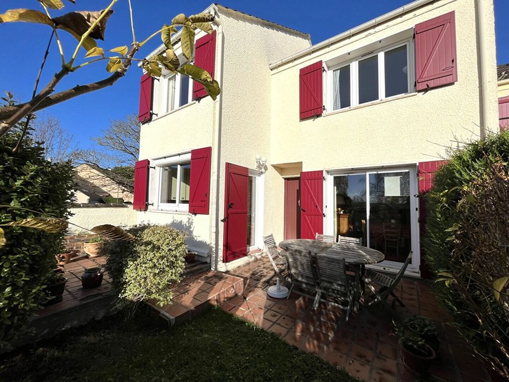 Achat maison à vendre 4 chambres 117 m² - Cergy