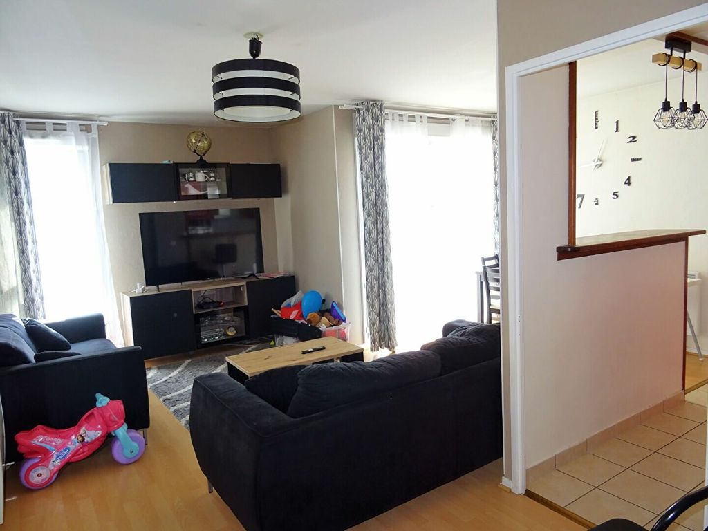 Achat appartement à vendre 3 pièces 63 m² - Cergy