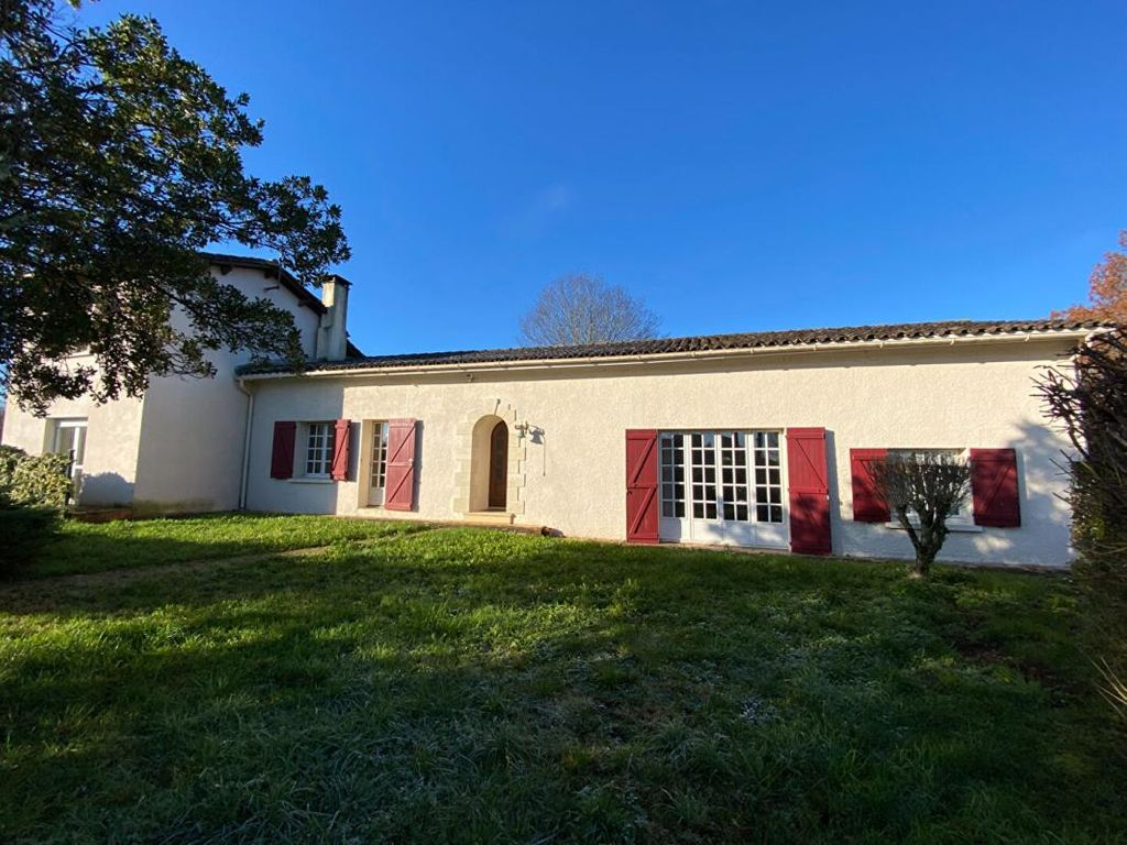 Achat maison à vendre 4 chambres 203 m² - Petit-Palais-et-Cornemps