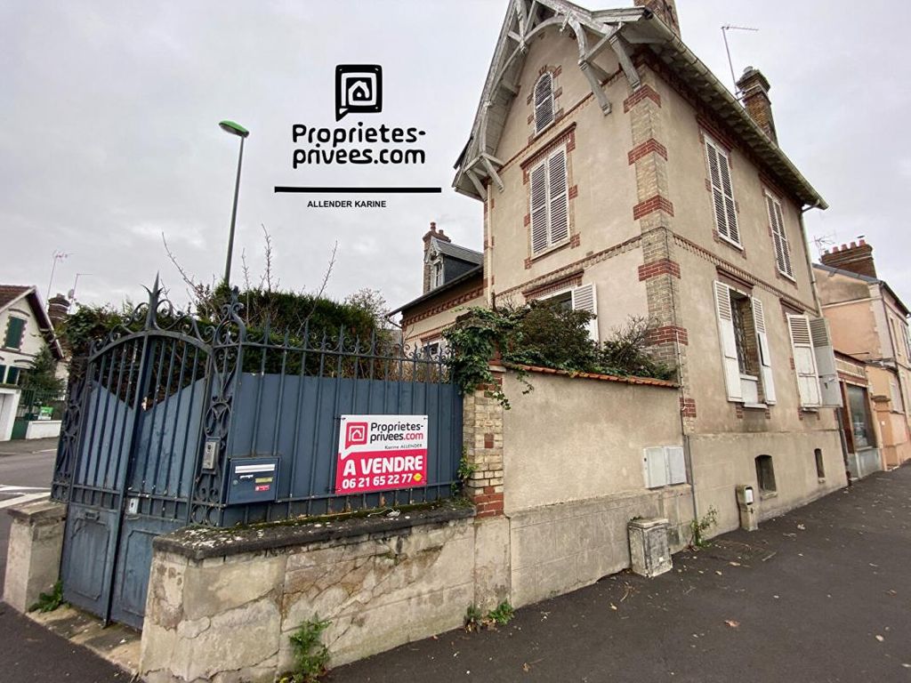 Achat maison à vendre 5 chambres 210 m² - Sens