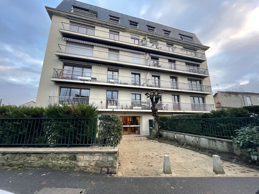 Achat appartement à vendre 4 pièces 116 m² - Fontainebleau