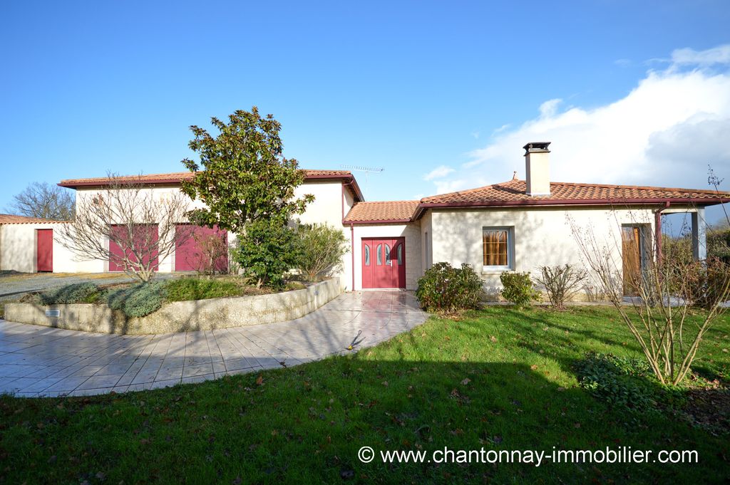 Achat maison à vendre 3 chambres 159 m² - Chantonnay