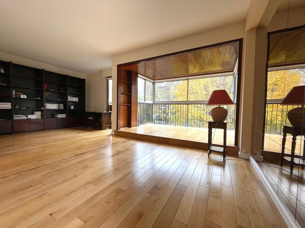 Achat appartement à vendre 6 pièces 108 m² - Le Chesnay