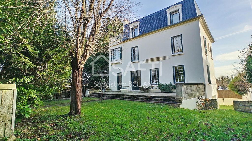 Achat maison à vendre 5 chambres 297 m² - Le Mesnil-le-Roi