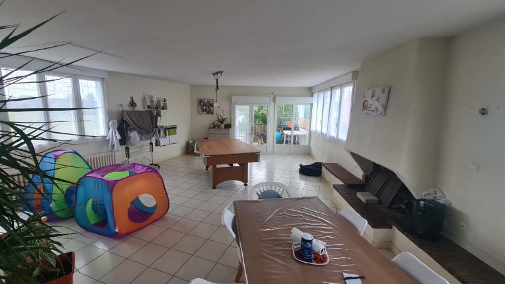 Achat appartement à vendre 6 pièces 154 m² - Panazol