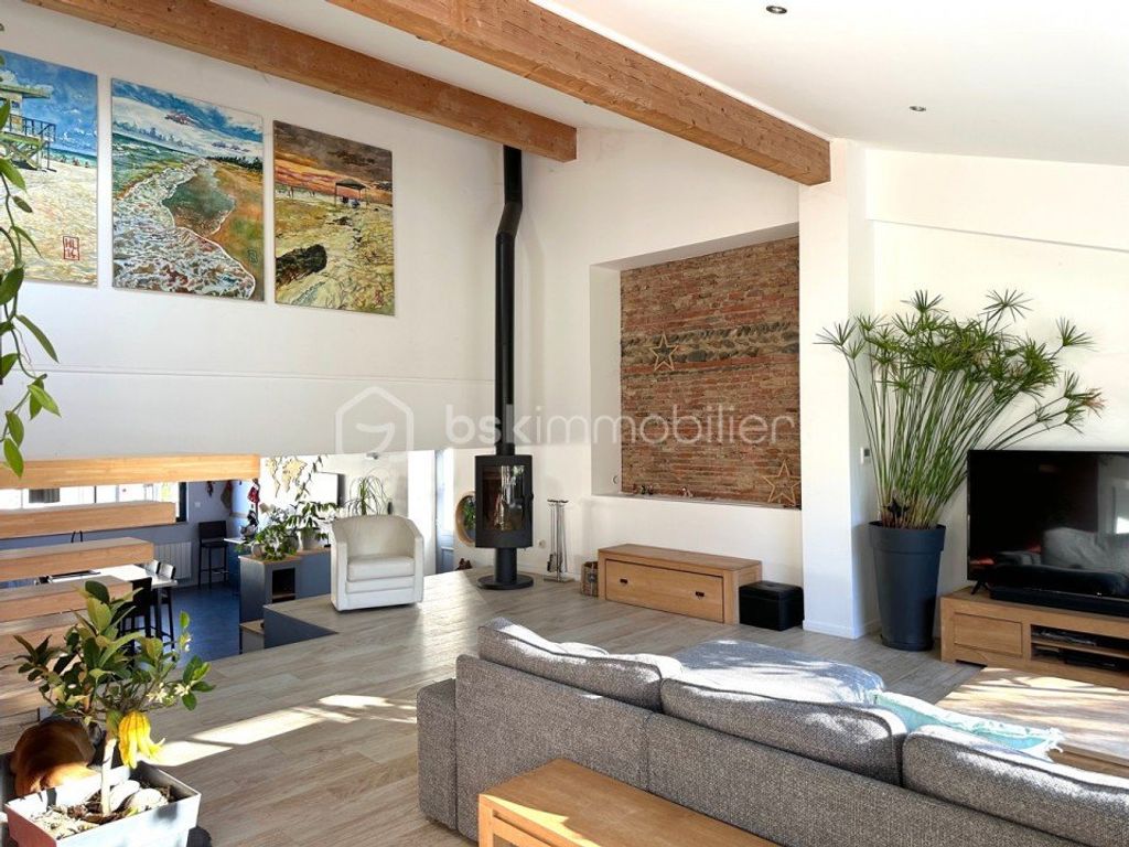 Achat maison à vendre 5 chambres 220 m² - Montaigut-sur-Save