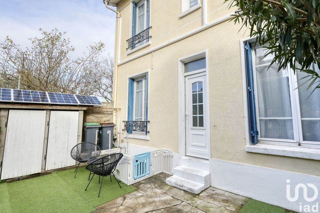 Achat maison à vendre 2 chambres 53 m² - Ivry-sur-Seine