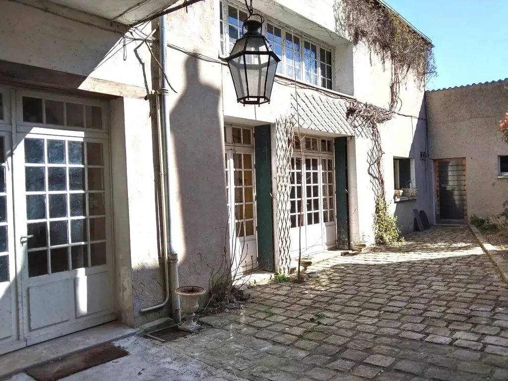 Achat maison à vendre 5 chambres 255 m² - Pithiviers