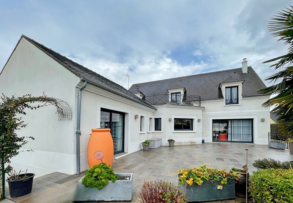 Achat maison à vendre 5 chambres 228 m² - Ozoir-la-Ferrière