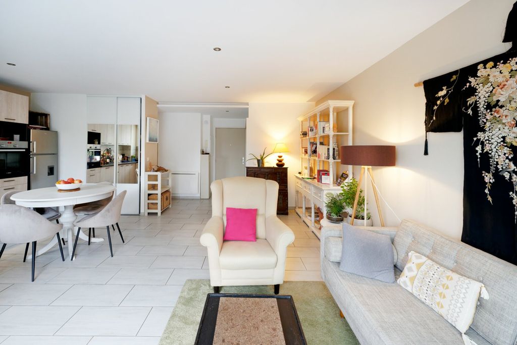 Achat appartement à vendre 3 pièces 65 m² - Mouguerre