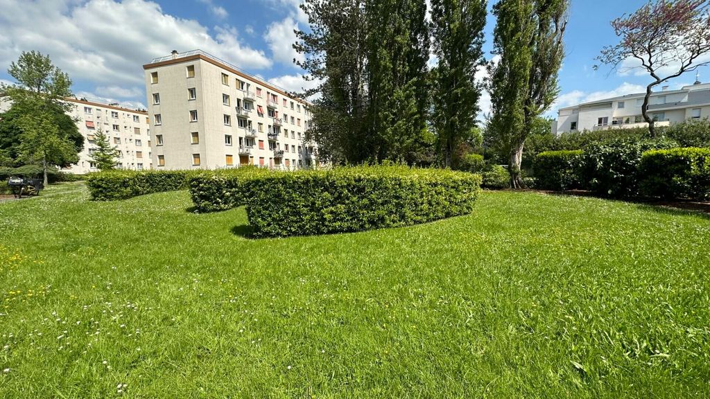 Achat appartement à vendre 3 pièces 59 m² - Le Plessis-Trévise