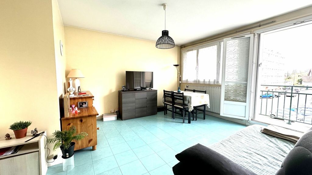 Achat appartement à vendre 2 pièces 50 m² - Le Plessis-Trévise