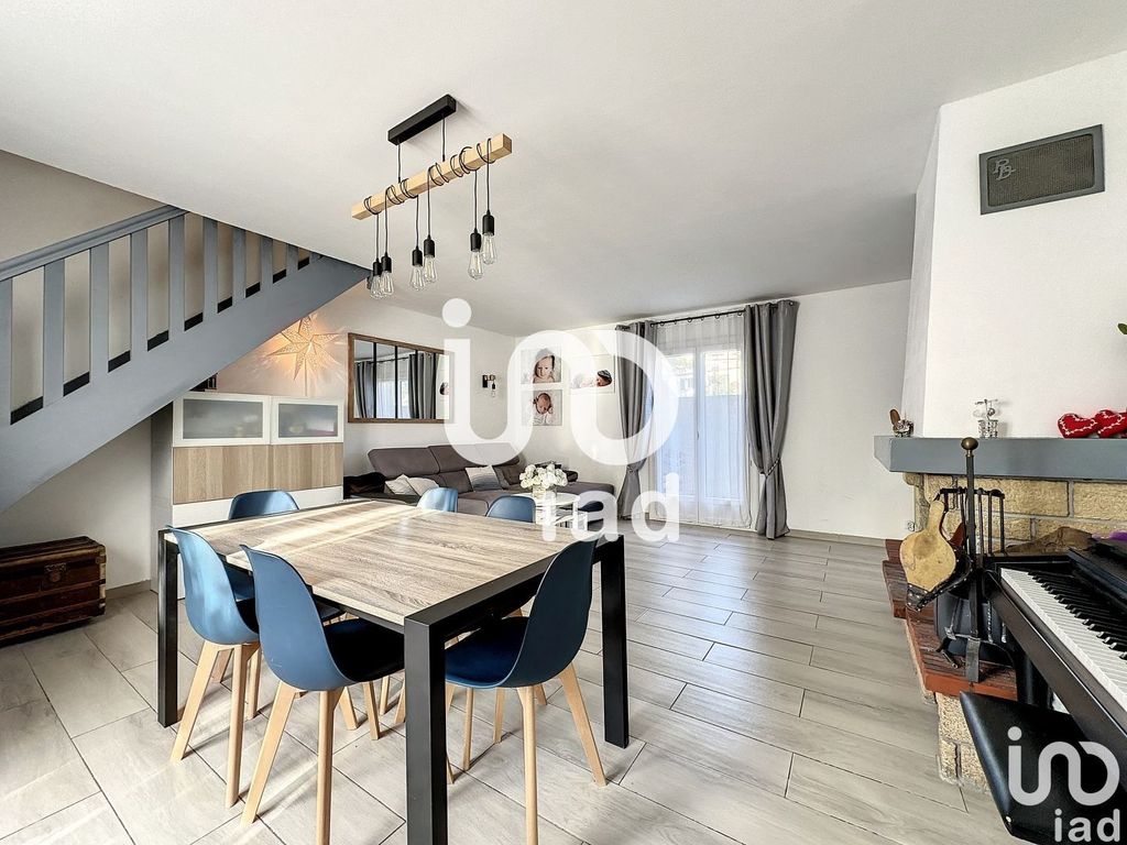 Achat maison à vendre 4 chambres 102 m² - Carnoux-en-Provence