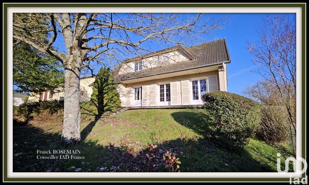 Achat maison à vendre 6 chambres 162 m² - Saint-Symphorien-de-Marmagne