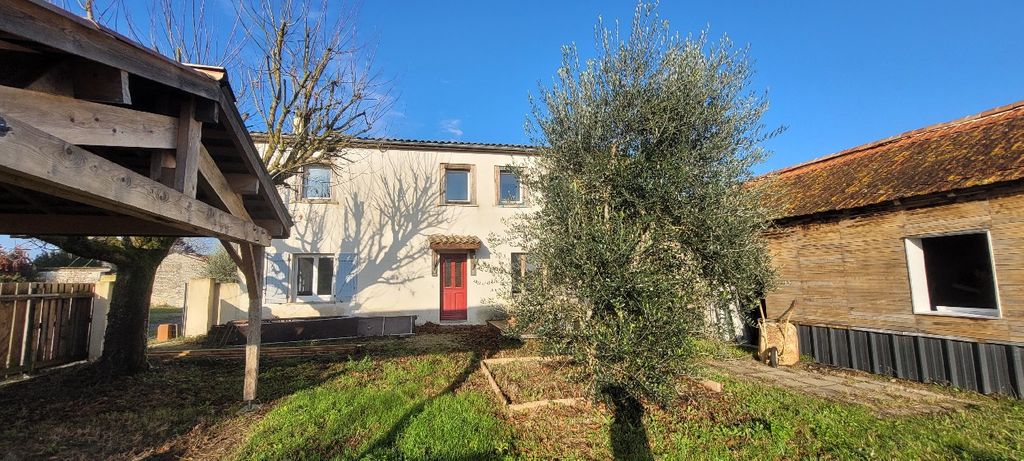 Achat maison à vendre 3 chambres 154 m² - Jarnac-Champagne