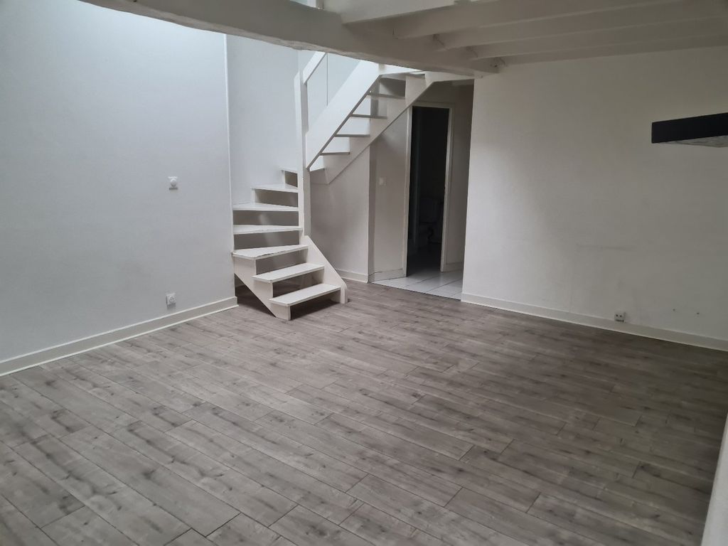 Achat appartement à vendre 2 pièces 61 m² - Angoulême