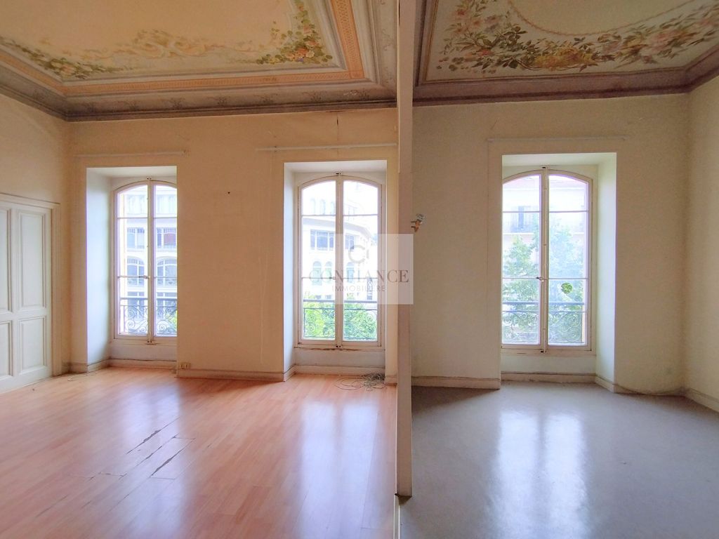 Achat appartement à vendre 6 pièces 160 m² - Nice