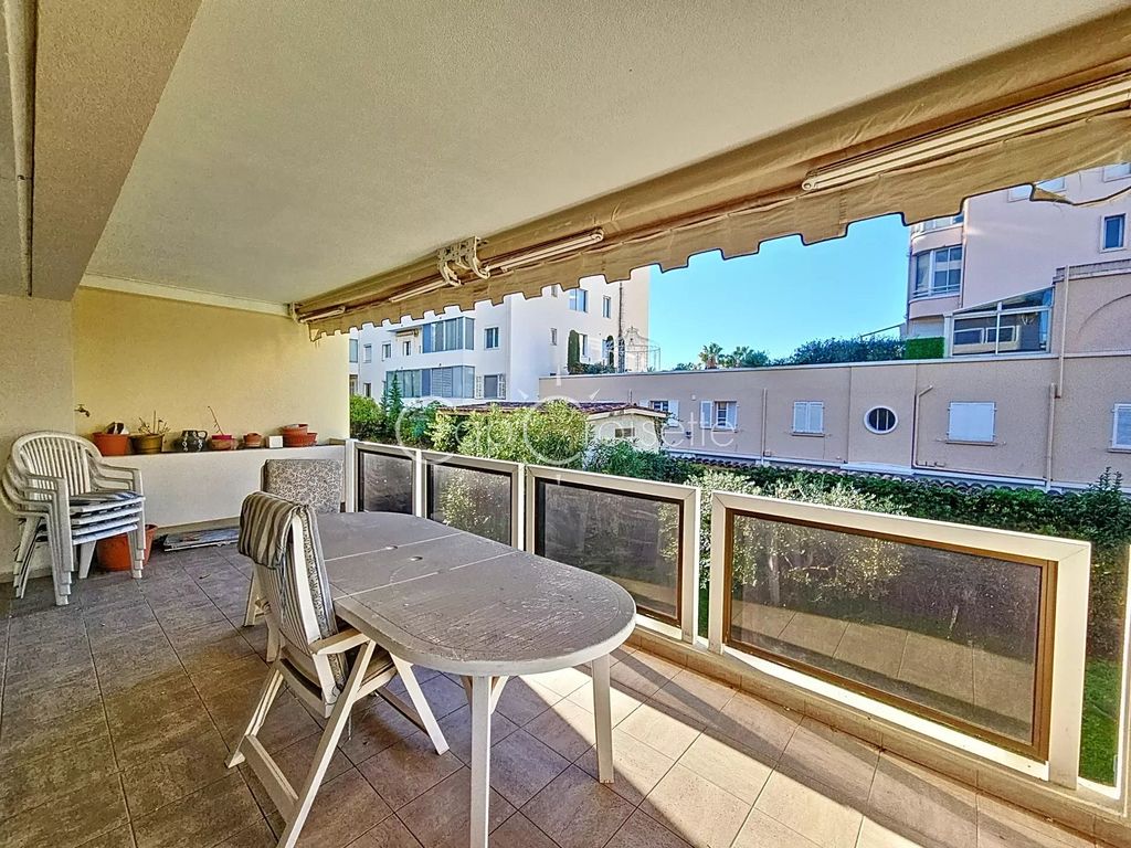 Achat appartement à vendre 3 pièces 92 m² - Cannes