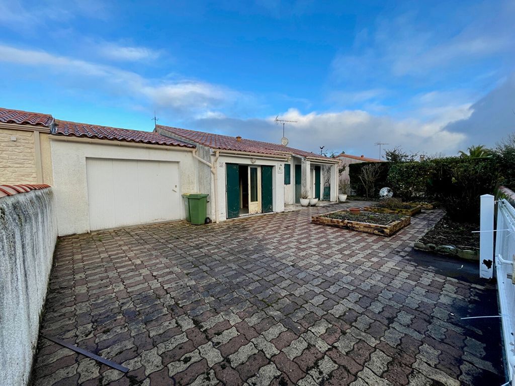 Achat maison à vendre 1 chambre 69 m² - Saint-Pierre-d'Oléron