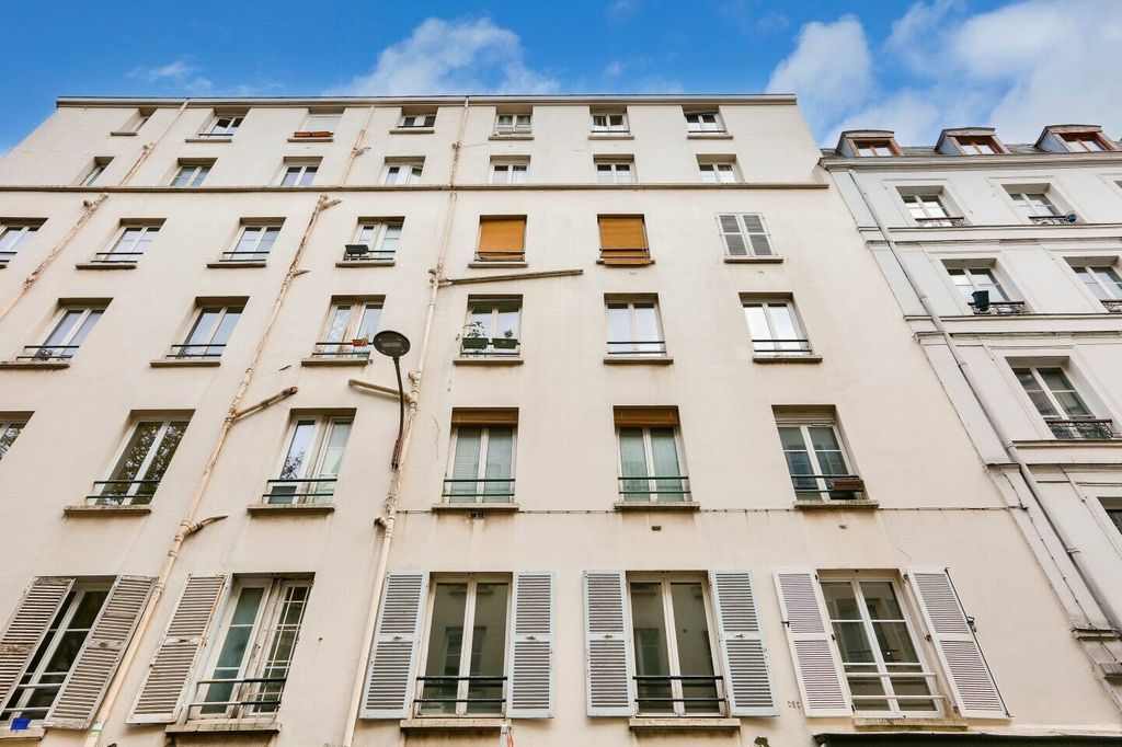 Achat studio à vendre 26 m² - Paris 18ème arrondissement