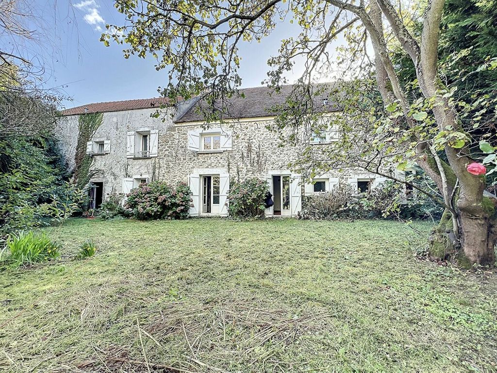 Achat maison à vendre 8 chambres 250 m² - Saint-Jean-de-Beauregard