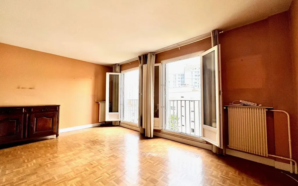 Achat appartement à vendre 4 pièces 87 m² - Paris 19ème arrondissement