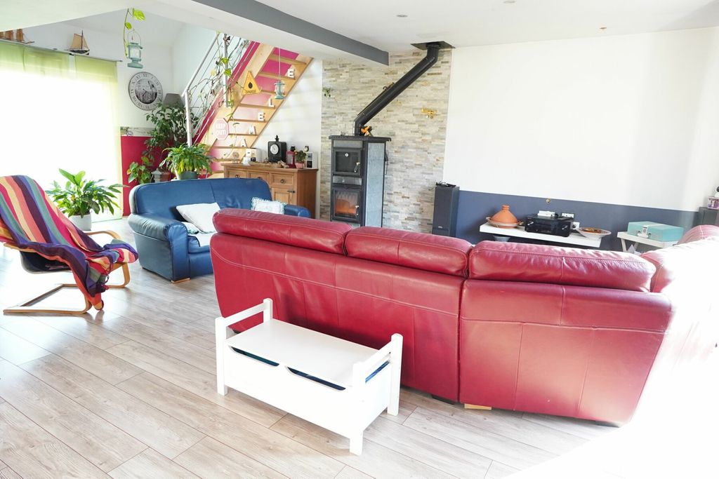 Achat maison à vendre 4 chambres 175 m² - Moreuil