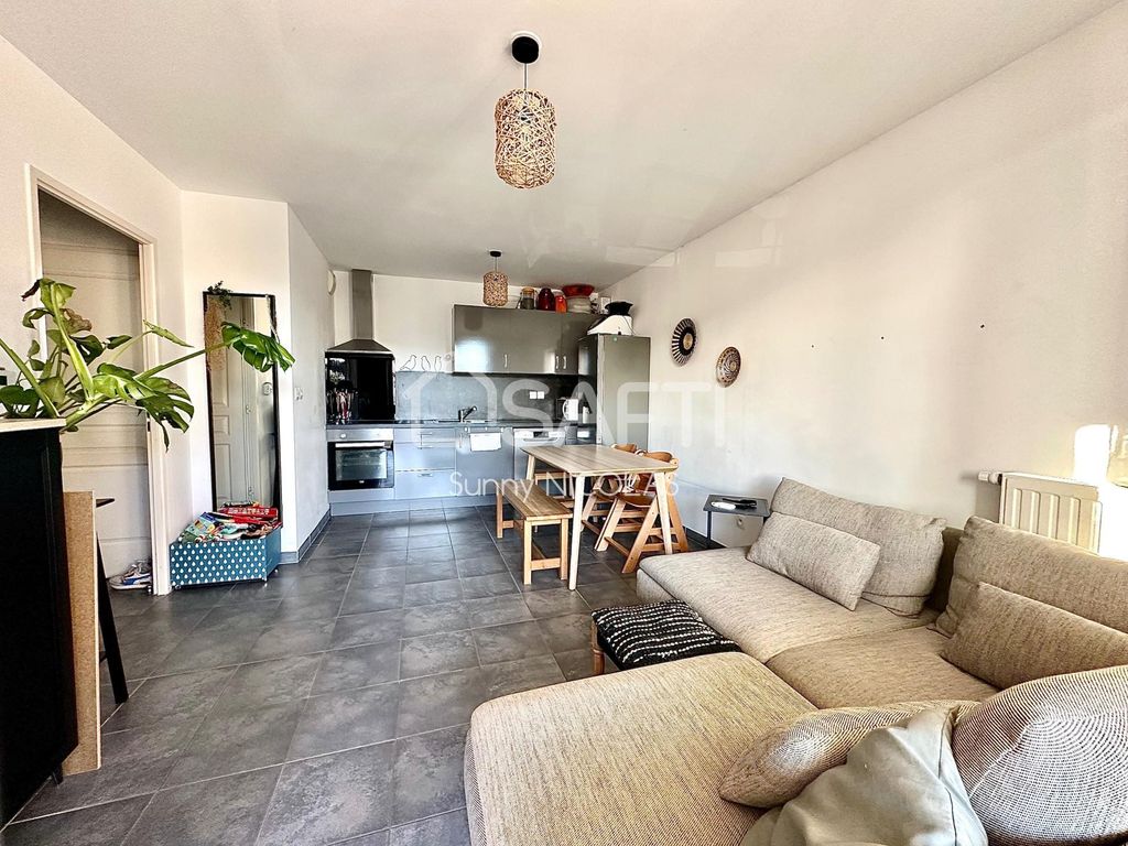 Achat appartement à vendre 3 pièces 54 m² - Toulon