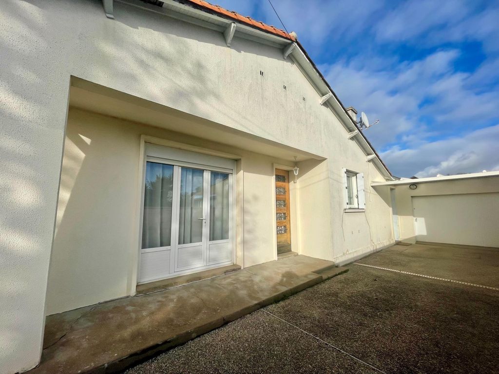 Achat maison à vendre 2 chambres 95 m² - Niort